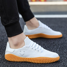 Load image into Gallery viewer, Four seasons with the same Mr. Smile net red tide shoes lazy shoes men&#39;s shoes non-slip wear-resistant men&#39;s casual shoes