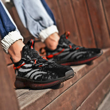 Load image into Gallery viewer, Hot selling men&#39;s running shoes outdoor breathable comfortable sports shoes air cushion shoelace walking jogging casual shoes
