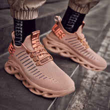 Load image into Gallery viewer, Fashion autumn summer sneakers lightweight fashion running shoes coconut with the same casual shoes men breathable mesh sneakers